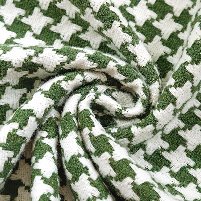 Perfect Combination of Green and White Throw Pillows, Exquisite Windmill Texture Pattern, is The Choice to Decorate The Farmhouse Living Room Sofa to Enhance The Visual Enjoyment