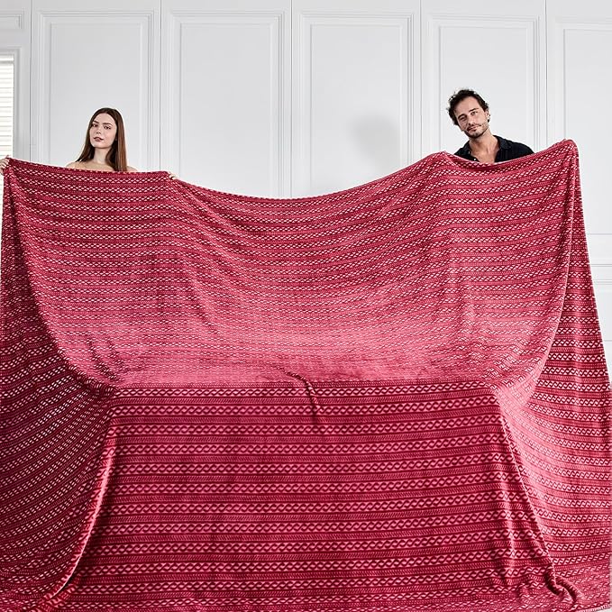 Extra Large Soft Cozy 120x120 Inches Seamless Oversized King Fleece Blanket - Huge 3D Jacquard Decorative 10'x10' California King Blanket for Bed, Sofa, Couch, Travel, Red Chain