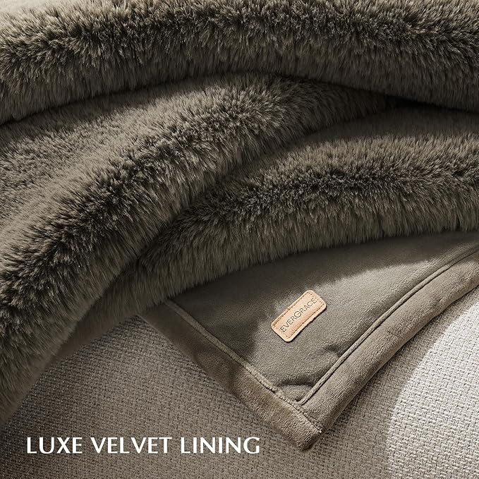 EVERGRACEHOME Luxury Soft Faux Chinchilla Fur Throw Blanket for Couch, Warm Thick Heavy Winter Throw Blanket 1220GSM for Bed, Fluffy Cozy Mink Blanket with Reversible Velvet, Smoky Sable, 60"x80"