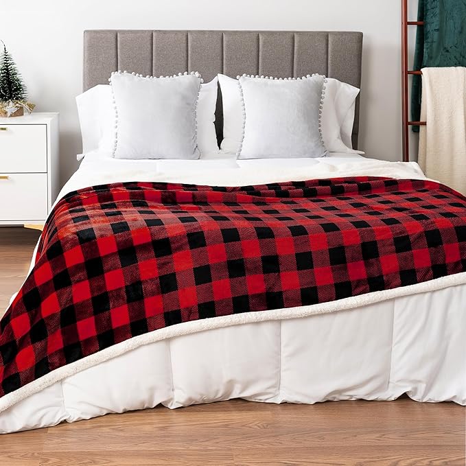PAVILIA Black and Red Buffalo Plaid Sherpa Throw Blanket for Couch, Christmas Red Black Checkered Fleece Blanket and Throws, Soft Fuzzy Flannel Blanket for Sofa Bed, Cozy Winter, 50x60