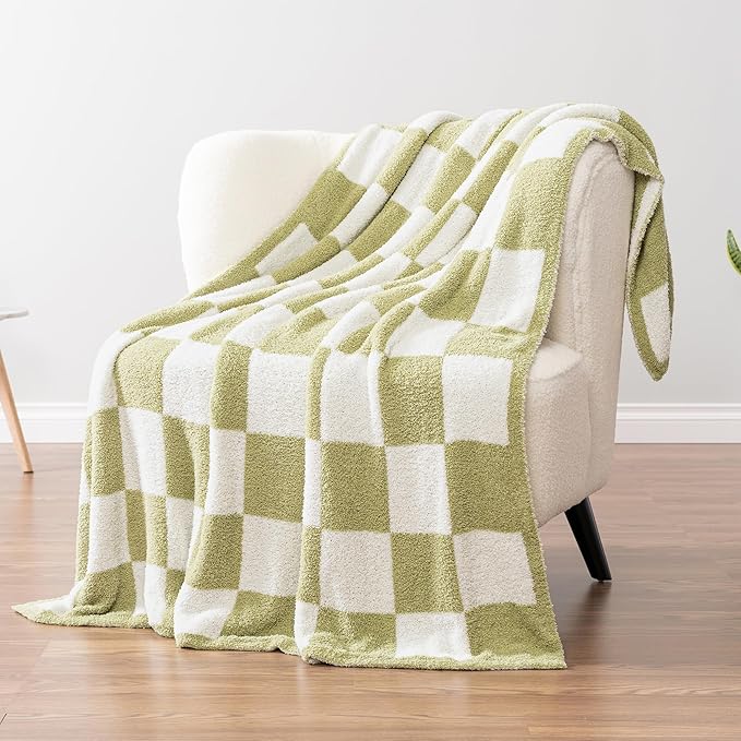PAVILIA Checkered Throw Blanket for Couch, Fluffy Cozy Lightweight Sage Green Blanket, Large Fuzzy Warm Knit Blanket for Bed Sofa, 60x80