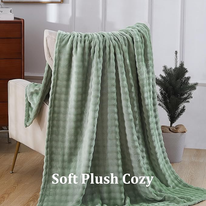 Fluffy 3D Bubble Throw Blanket for Couch & Bed – Cozy Soft Fleece Blankets for Women & Girls – Warm Lightweight Fuzzy Throw XL (50x70) – Machine Washable Gifts