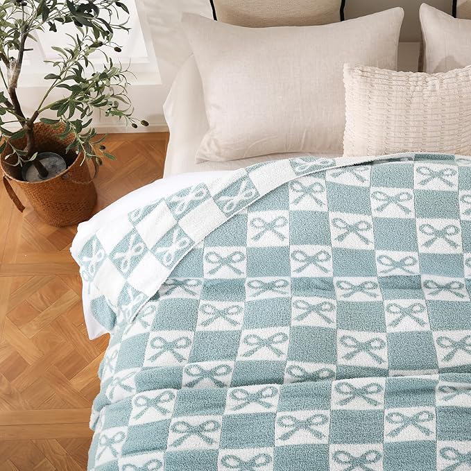 YIRUIO Blue Checkered Knit Throw Blanket - with Bow Pattern for Women Daughter & Son, 60x80 Twin Size Ultra Soft Microfiber Reversible,Fluffy Fuzzy Cozy Throw for Bed, Sofa & Couch, Home Decor