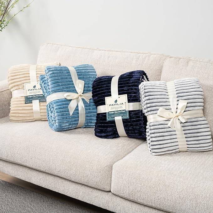 PAVILIA Navy Sherpa Fleece Throw Blanket for Couch, Soft Plush Fuzzy Blankets, Fluffy Flannel Sherpa Blanket for Sofa, Warm 3D Ribbed Winter Blanket Gift, 50x60 inches