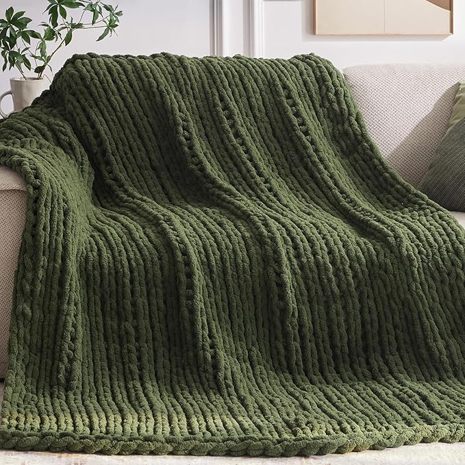 Chunky Knit Throw Blanket, 80''*90'' Knitted Throw Chenille Yarn for Bed Couch, Handmade Green Crochet Big Thick Blanket, Machine Washable Cute Comfy Blanket for Home Decor