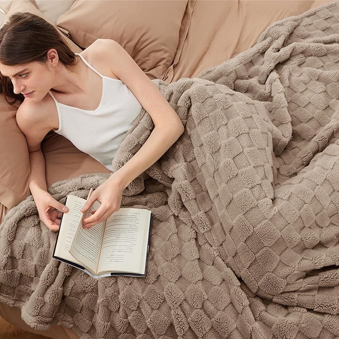 Bedsure GentleSoft Full Size Blankets for Bed Light Brown - Super Soft Cozy Fleece Blanket for Women Men Girls, Large Fuzzy Throws for Bedroom Decor, 84x90 Inches