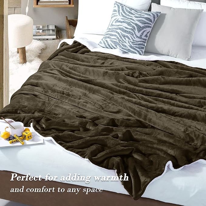 Mocassi Premium Ultra-Soft Velvet Touch Flannel Fleece Sherpa Throw - Warm Cozy Reversible Plush Micromink Throw Blanket for Couch, Bed and Sofa - Fluffy, Christmas Winter Bedding Gift, Brown