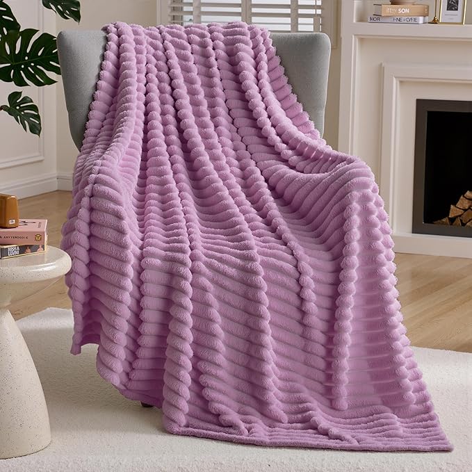 Joiedomi Throw Blanket for Couch, Soft & Warm Pink Fleece Blankets Gifts for Women Mom, Cozy Cute Soft Throw 50x60 Inches