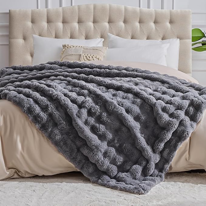 Luxury 1000GSM Faux Rabbit Fur Throw Blanket, Super Heavy Warm Cozy Blankets for Couch Bed Sofa, Bubble Plush Fuzzy Elegant Soft Reversible Mink Blanket for Living Room Bedroom, Grey