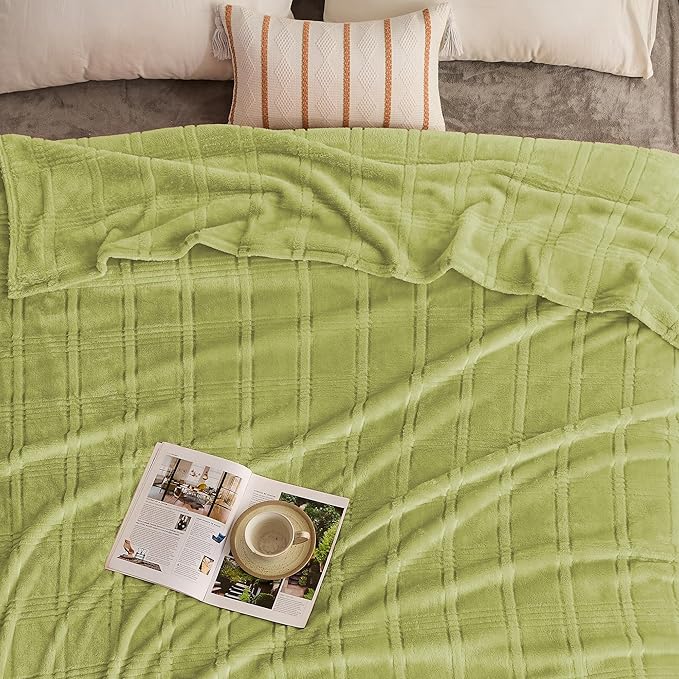 Super Soft Flannel Throw Blanket 50x60 Inches, Premium Checkered Jacquaed Silky Fleece Lightweight Bed Blanket All Season Use, Olive Green Strip, 50"x60"