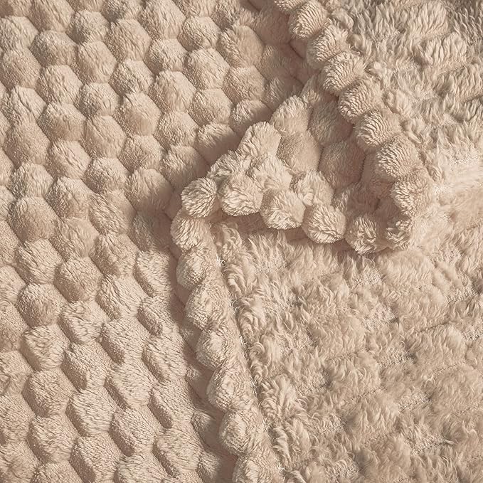 Vessia Flannel Fleece Twin Size Blanket(60x80 inch), 3D Jacquard Camel Fuzzy and Warm Blanket for Couch,Sofa,Bed,Chair, 300GSM Super Soft Touch Cozy Lightweight Bed Decor for All-Season