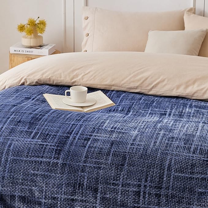 COOVA Fleece Bed Blanket Twin Size, Super Soft and Cozy 3D Jacquard Warm Blankets, Lightweight and Fuzzy Throw for Couch, Sofa, Chair, Giftable (Navy Blue, 60"x80")