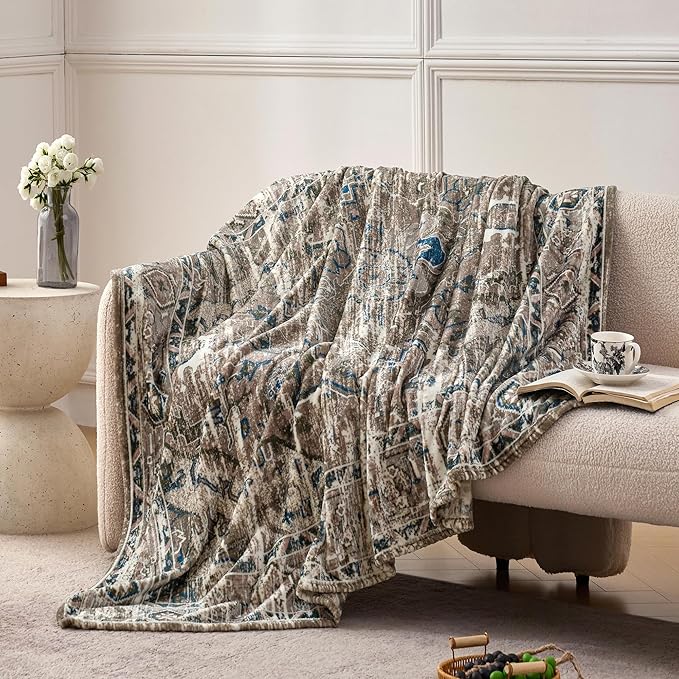 Dreamy Print Blanket Fleece Throw for Bed Sofa Travel and Camping, Super Soft Cozy Fluffy Plush Dreamy Print Blanket for All Seasons 50"x60" (Brown)