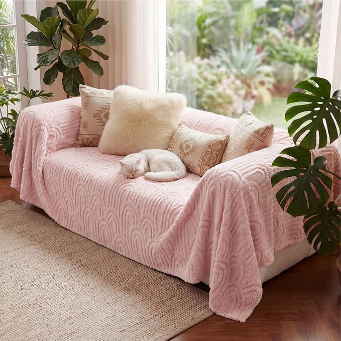 Bedsure GentleSoft Fleece King Size Blanket for Bed - Super Soft & Cozy, Fluffy Blankets for Women & Girls, Ideal for Sofa & Couch, Pink, 108x90 Inches