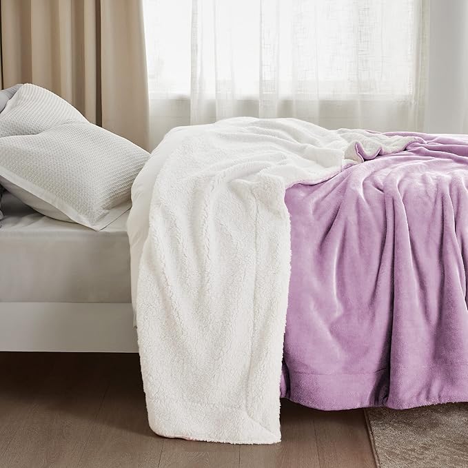 Bedsure GentleSoft Sherpa Fleece Blanket Queen Size for Bed, Non-Heated, Thick and Warm Throw for Girls and Women, Soft Fuzzy Plush Queen Blanket for Winter, Lilac, 90x90 Inches