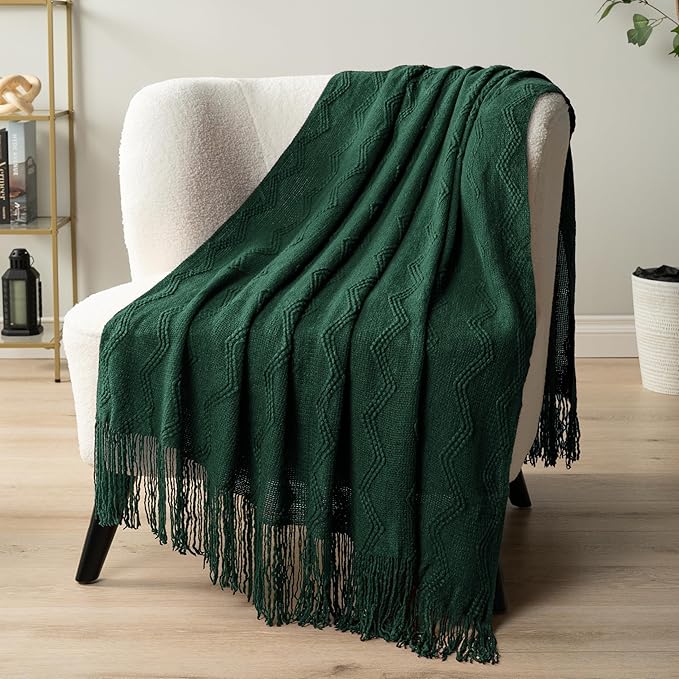 PAVILIA Emerald Green Knit Throw Blanket for Couch Bed, Soft Knitted Farmhouse Sofa Throw for Living Room, Lightweight Decorative Summer Throw Blanket for Chair, Outdoor Textured Boho Blanket, 50x60