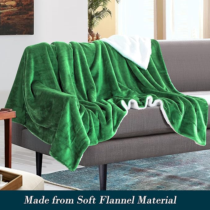Mocassi Premium Ultra-Soft Flannel Fleece Sherpa Throw Blanket - Warm Cozy Reversible Plush Micromink Blanket for Couch, Bed and Sofa - Fluffy, Christmas Winter Bedding Gift, Twin, Emerald Green