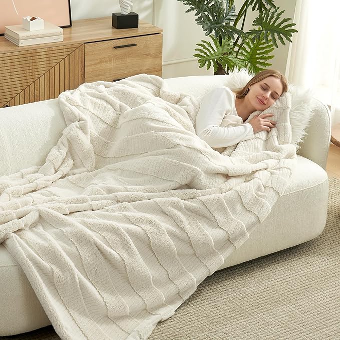 Amélie Home Luxury Striped Faux Fur Throw Blanket for Couch, Soft Cozy Fuzzy Fluffy Soft Plush Blankets Sofa Chair Gift Blankets for Women, 60"x80", Ivory