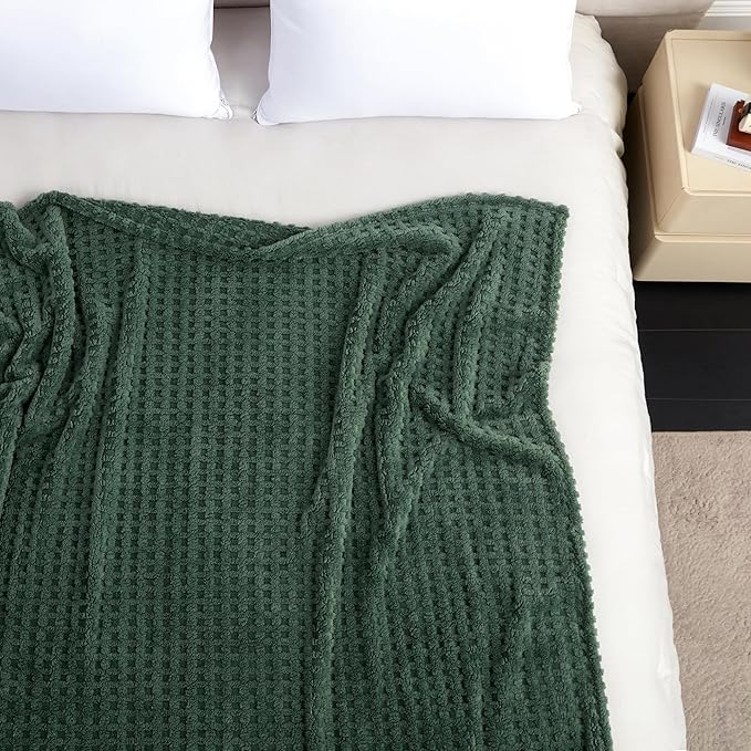 Soft Cozy Fuzzy Fleece Twin Blanket, Waffle Bronze Green, 60x80 Inches – Lightweight, Fluffy, and Warm 3D Jacquard All-Season Blanket for Couch, Bed, Sofa, Home Decor, Camping, and Travel