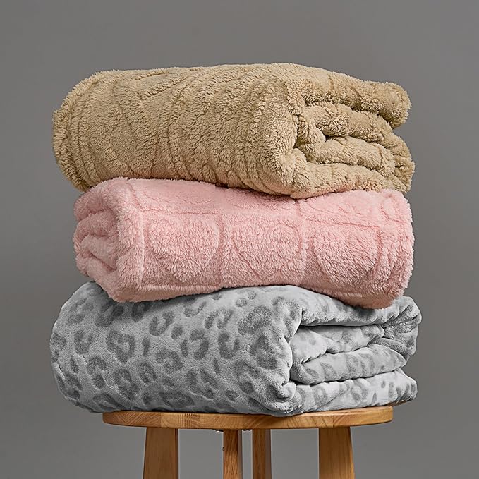 Joiedomi Throw Blanket for Couch, Soft Fleece Blankets Gifts for Women Mom Girls, 280GSM Cozy Cute Soft Throw Home Room Decor Aesthetic Gifts 50x60 Inches
