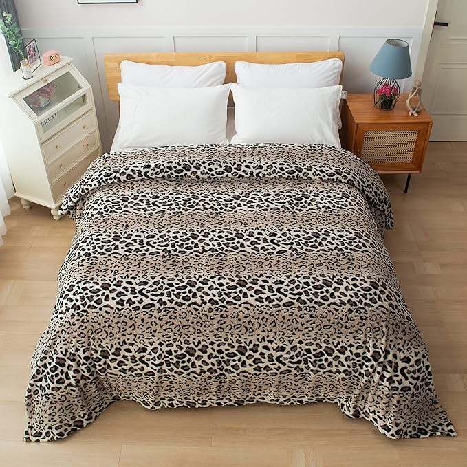 Elegant Comfort Luxury Velvety Feel Blanket, All-Season Lightweight Blanket, Ultra Plush, Soft, Cozy-Fuzzy Flannel Fleece for Couch, Sofa, Bed, Travel, Animal Print Design, Twin/Twin XL, Leopard