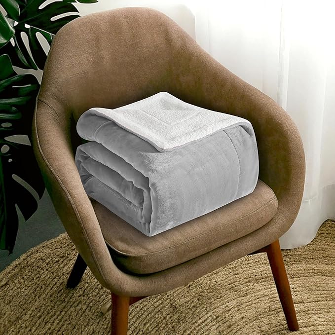 Mocassi Premium Ultra-Soft Flannel Fleece Sherpa Throw Blanket - Warm Cozy Reversible Plush Micromink Blanket for Couch, Bed and Sofa - Fluffy, Christmas Winter Bedding Gift, Twin, Silver Grey
