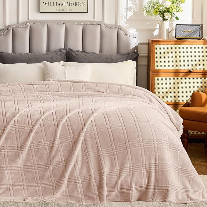 Super Soft Flannel Throw Blanket 50x60 Inches, Premium Checkered Jacquaed Silky Fleece Lightweight Bed Blanket All Season Use, Light Camel, 50"x60"