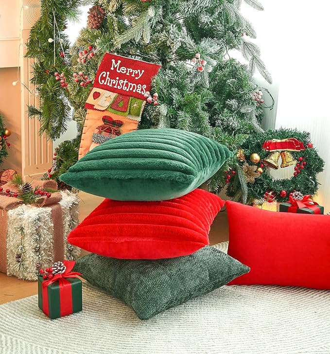 Pack of 2 Christmas Red Pillow Covers 18x18 Inch Decorative Throw Pillow Cover, Velvet Pillowcases for Couch Sofa Bed, Home Boho Decor, Modern Soft Cushion Covers