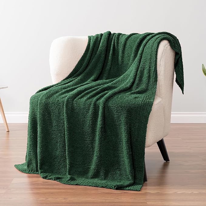 PAVILIA Super Soft Throw Blanket for Couch, Fluffy Cozy Lightweight Emerald Green Blanket, Large Fuzzy Warm Knit Blanket for Bed Sofa, Forest Green, 60x80