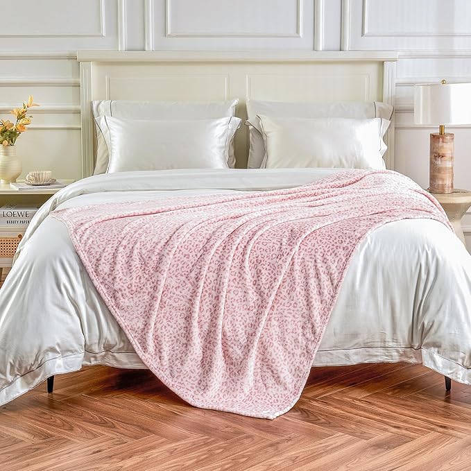 Leopard Print Blanket Fleece Throw for Bed Sofa Travel and Camping, Super Soft Cozy Fluffy Plush Cheetah Print Blanket for All Seasons 60"x80"(Light Pink)