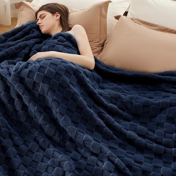 Bedsure GentleSoft King Size Blanket for Bed - Super Soft Cozy Blankets for Women Men Girls, Large Fuzzy Fleece Throw for Bedroom Decor, Navy,108x90 Inches
