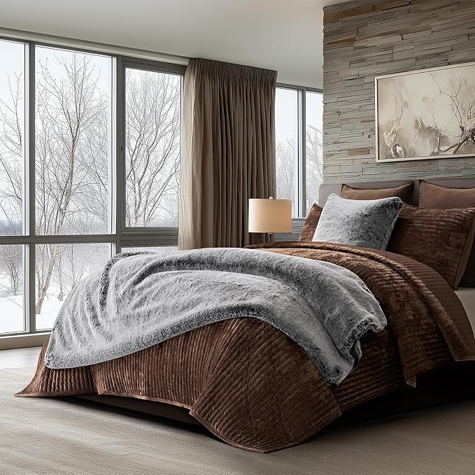 EVERGRACEHOME Luxury Soft Faux Chinchilla Fur Throw Blanket for Couch, Warm Thick Heavy Winter Throw Blanket 1220GSM for Bed, Fluffy Cozy Mink Blanket with Reversible Velvet, Onyx Mink, 50"x60"