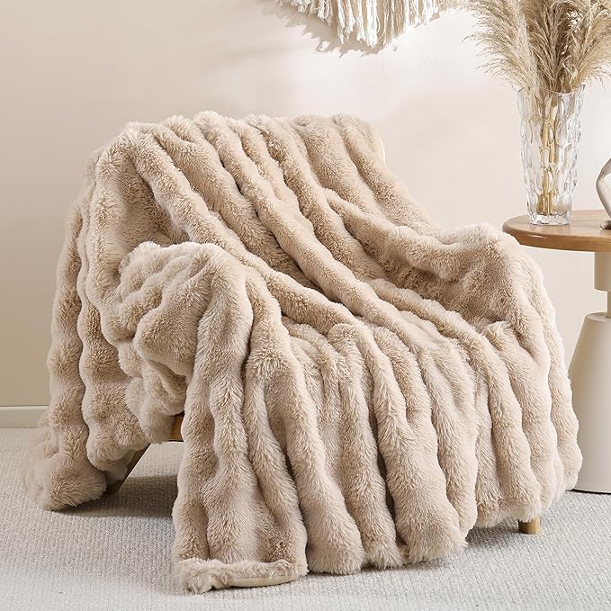 Smoofy Faux Fur Throw Blanket for Couch – Linen Fluffy Cozy Rabbit Fleece, Plush Soft Bubble Blanket for Sofa & Bed, for Mom, Warm Fuzzy Home Room Decor Throw 60" x 80"
