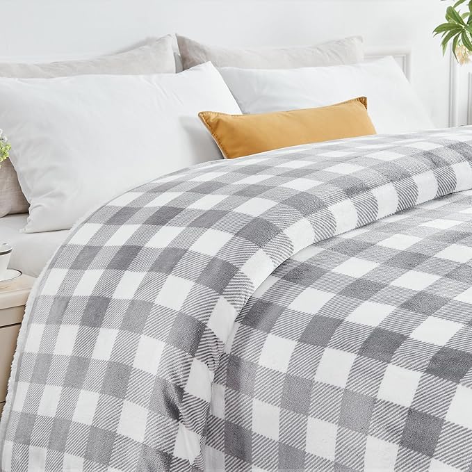 BEDELITE Sherpa Fleece Blankets King Size - Grey and White Buffalo Plaid Christmas Blanket, Super Soft Cozy Warm Thick Winter Blanket for Couch and Bed, 108" x 90"
