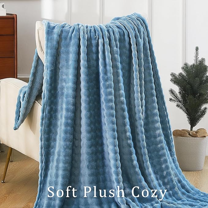 Fluffy 3D Bubble Throw Blanket for Couch & Bed – Cozy Soft Fleece Blankets for Women & Girls – Warm Lightweight Fuzzy Throw (50x60) – Machine Washable Gifts