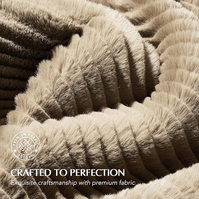 EVERGRACEHOME Ultra Soft Faux Fur Throw Blanket for Couch, Luxury Sculpted Texture Faux Rabbit Fur Blanket for Bed, Fluffy Thick Plush Warm Fuzzy Throw, 920GSM (Natural Tan, 50''x60'')