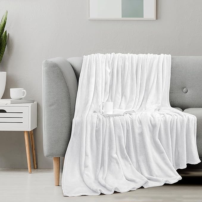 Utopia Bedding White Fleece Blanket King Size Lightweight Fuzzy Soft Anti-Static Microfiber Bed Blanket (90x102 Inch)