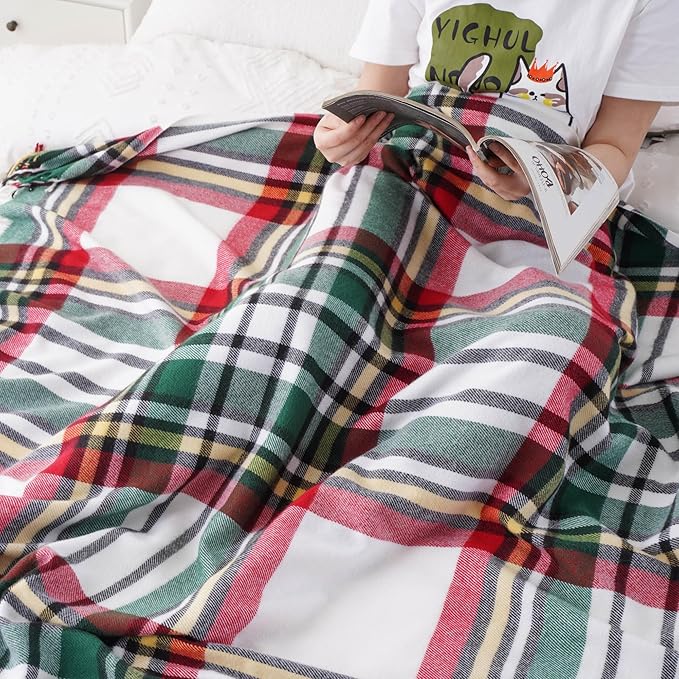 BATTILO HOME Christmas Green Plaid Throw Blanket for Couch Bed, Decorative Red Green Blanket Throw, Buffalo Checkered Plaid Blankets and Throws Farmhouse Style for Home Christmas Decor 50"x60"