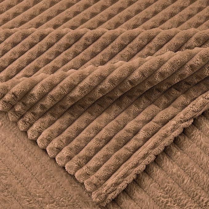 EMME Fleece Blanket Twin Size Luxury Flannel for Couch Bed Sofa Chair, Soft, Plush, Warm and Cozy Blanket with Geometric Grid Design (Brown, 60'' x 80'')