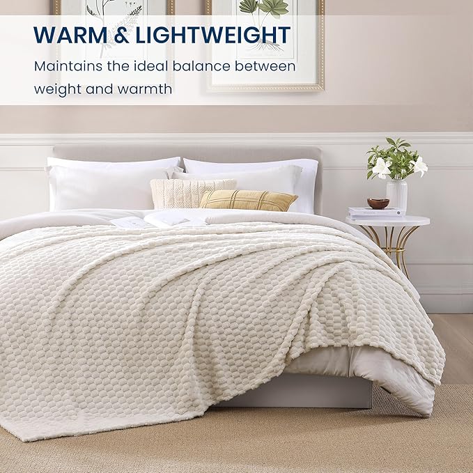 Monbix Ivory Fleece Throw Blanket for Couch- Room Decor Soft Cozy Blankets for Women, Lightweight Fleece Flannel Bed Blanket Suitable for All Seasons(50"×60",Ivory)