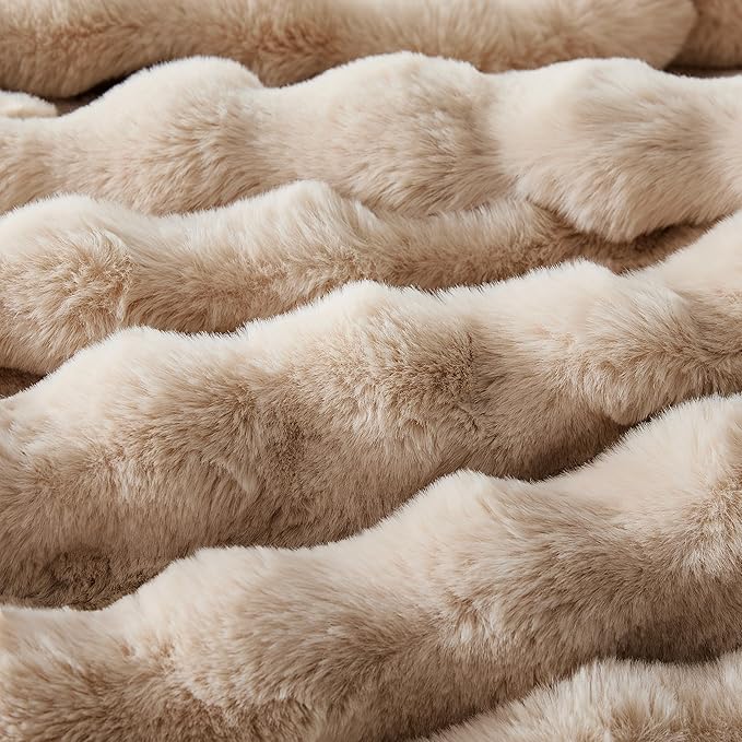 WDCOZY Luxury Bubble Throw Blanket, Faux Fur Mink Plush Throw for Couch, Sofa and Bed, Soft Fluffy Fuzzy Furry Cozy Blanket, Thick and Warm, 60x80 inches, Beige Tan Taupe Camel, 950 GSM