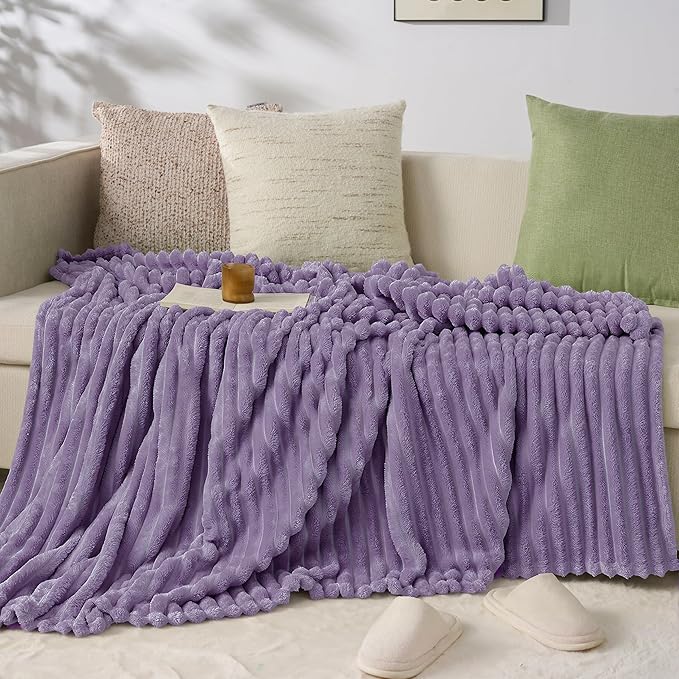 Joiedomi Twin Blanket for Bed, Soft & Warm Purple Fleece Blankets Gifts for Women Mom, Cozy Cute Soft Throw 60x80 Inches