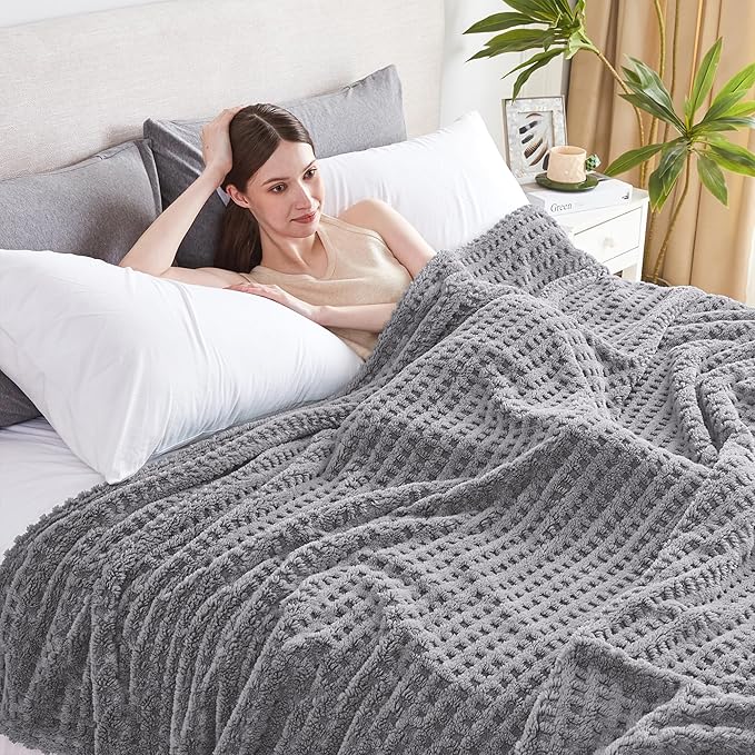 Soft Cozy Fuzzy Fleece Throw Blanket, Waffle Light Grey, 50x60 Inches – Lightweight, Fluffy, and Warm 3D Jacquard All-Season Blanket for Couch, Bed, Sofa, Home Decor, Camping, and Travel