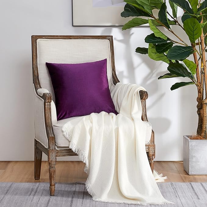 GIGIZAZA Purple Velvet Decorative Throw Pillow Covers Cushion Cover Set of 4 Luxury Pillow Cases for Sofa (18x18inch(45x45cm)-4pcs, Purple)