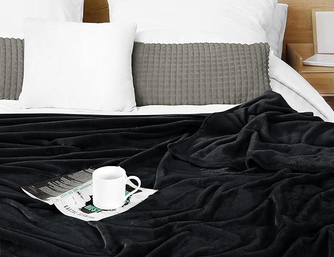 Utopia Bedding Black Fleece Blanket Queen Size Fuzzy Soft Anti-Static Microfiber Bed Blanket (90x90 Inch)