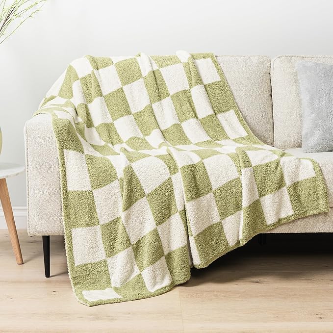 PAVILIA Checkered Throw Blanket for Couch, Fluffy Cozy Lightweight Sage Green Blanket, Large Fuzzy Warm Knit Blanket for Bed Sofa, 50x60