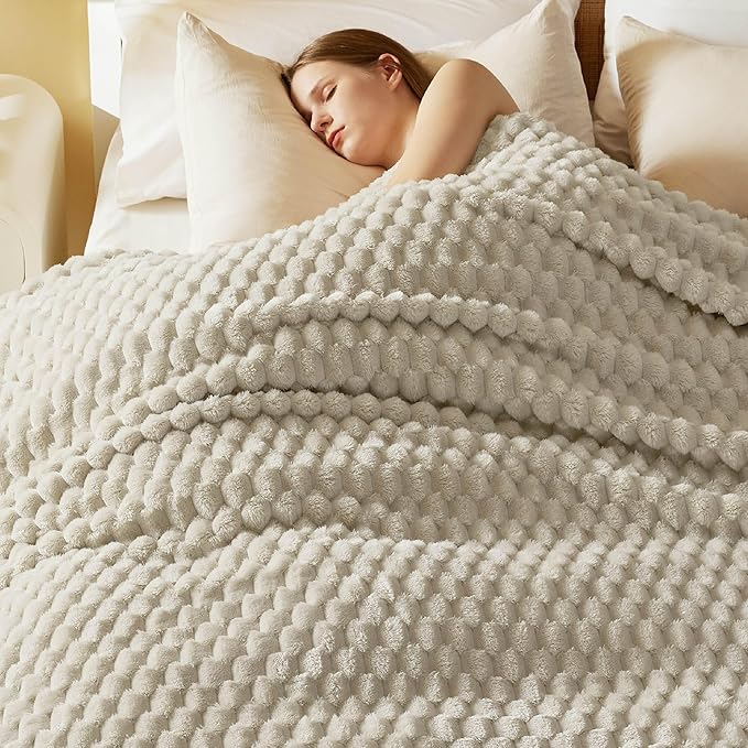 Bedsure Blanket Queen Size for Bed - 350GSM Fluffy Plush Bubble Blanket Queen Size for Home Room Decor, GentleSoft Cute Fleece Soft Cozy Gifts for Women Girls, Beige, 90x90 Inches