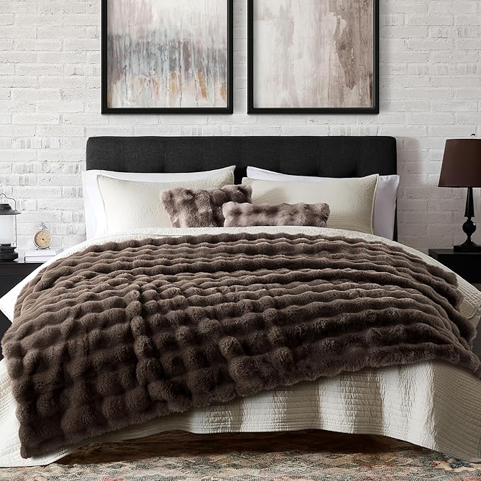 WDCOZY Luxury Bubble Throw Blanket, Brown Faux Rabbit Fur Mink Plush Throw for Couch Sofa Bed, Super Soft Fluffy Cozy Decorative Blanket, Thick and Warm, Living Room Decor, Twin 60x80 inches