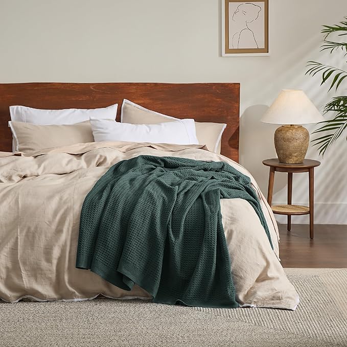 Bedsure Gentlesoft 100% Cotton Blanket King Size for Bed - Breathable and Soft for Spring Summer, Thick Cozy Waffle Weave Blanket Gifts for Women, Dark Green, 104x90 inches
