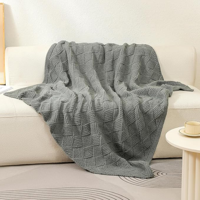 bearberry Super Soft & Fuzzy Minky Throw Blanket Lightweight All-Season - Diamond Stitch Plush Fleece for Couch, Bed, Sofa | Machine Washable Cozy Gift for Women, Men, Home (Grey, 40”x50”)